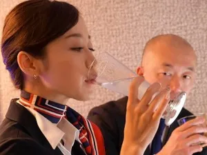 Má giúp con trai giải quyết ham muốn tình dục để tập trung học hành